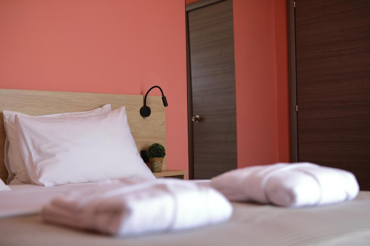 Conte Cristo Suites Paralia Katerinis Ngoại thất bức ảnh